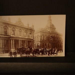 Postcards -Suffolk, Post Office and Yown Hall, Ipswich