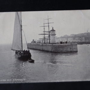 Postcards - Kent - c,1909 Yacht leaving  Ramsgate